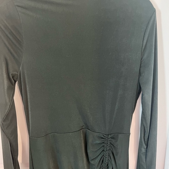 Elegant Forest  Green Ruched Dress Size Large - Picture 6 of 11